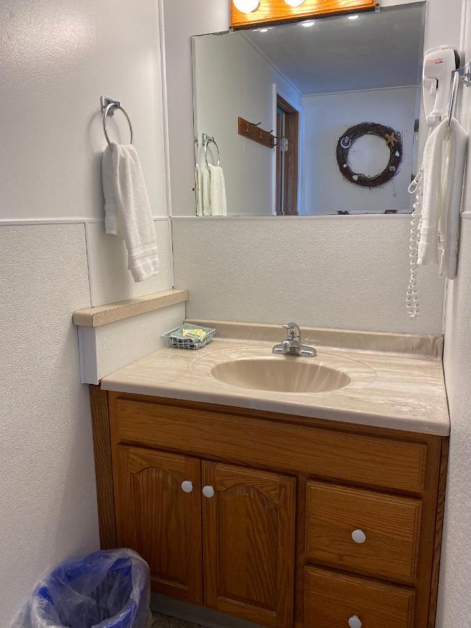 Oceanside Ocean Front Cabins エクステリア 写真
