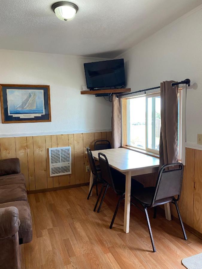 Oceanside Ocean Front Cabins エクステリア 写真