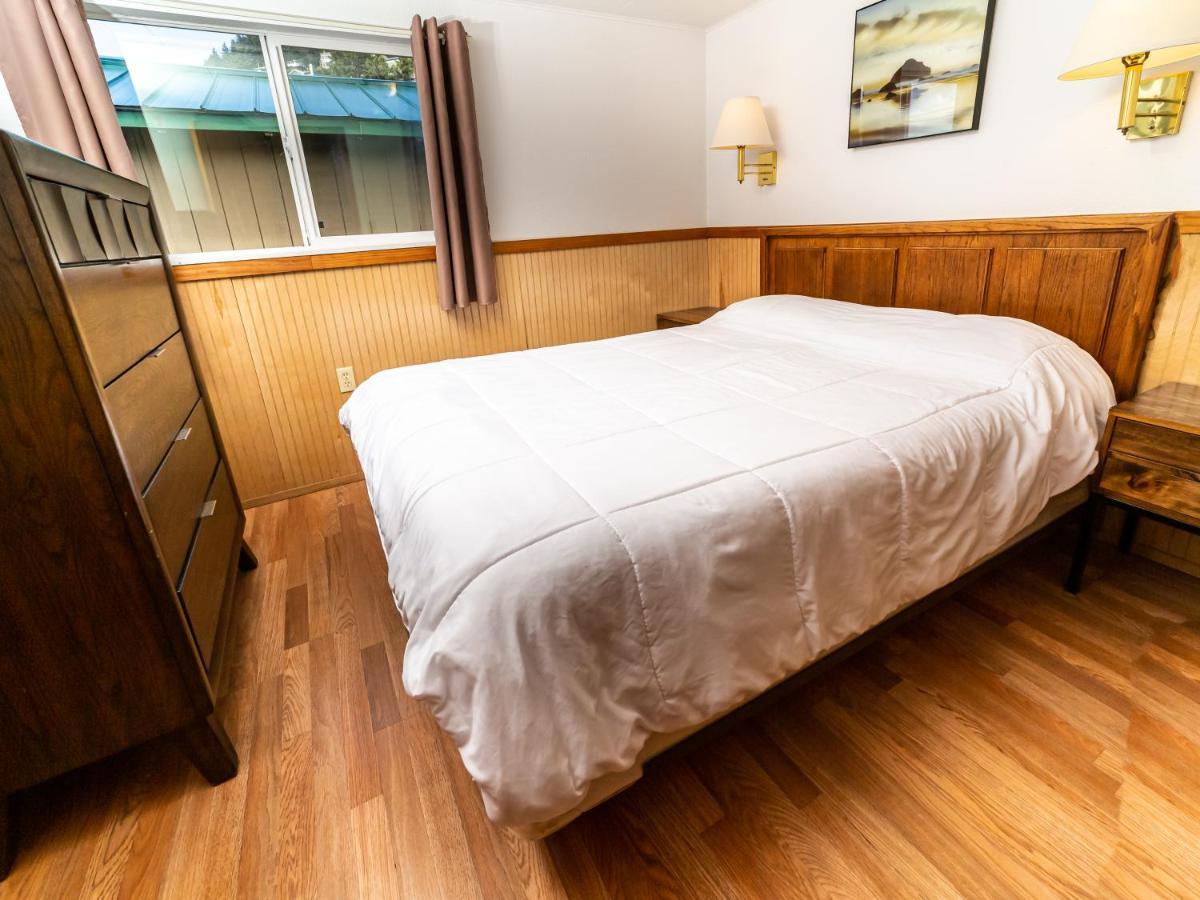 Oceanside Ocean Front Cabins エクステリア 写真