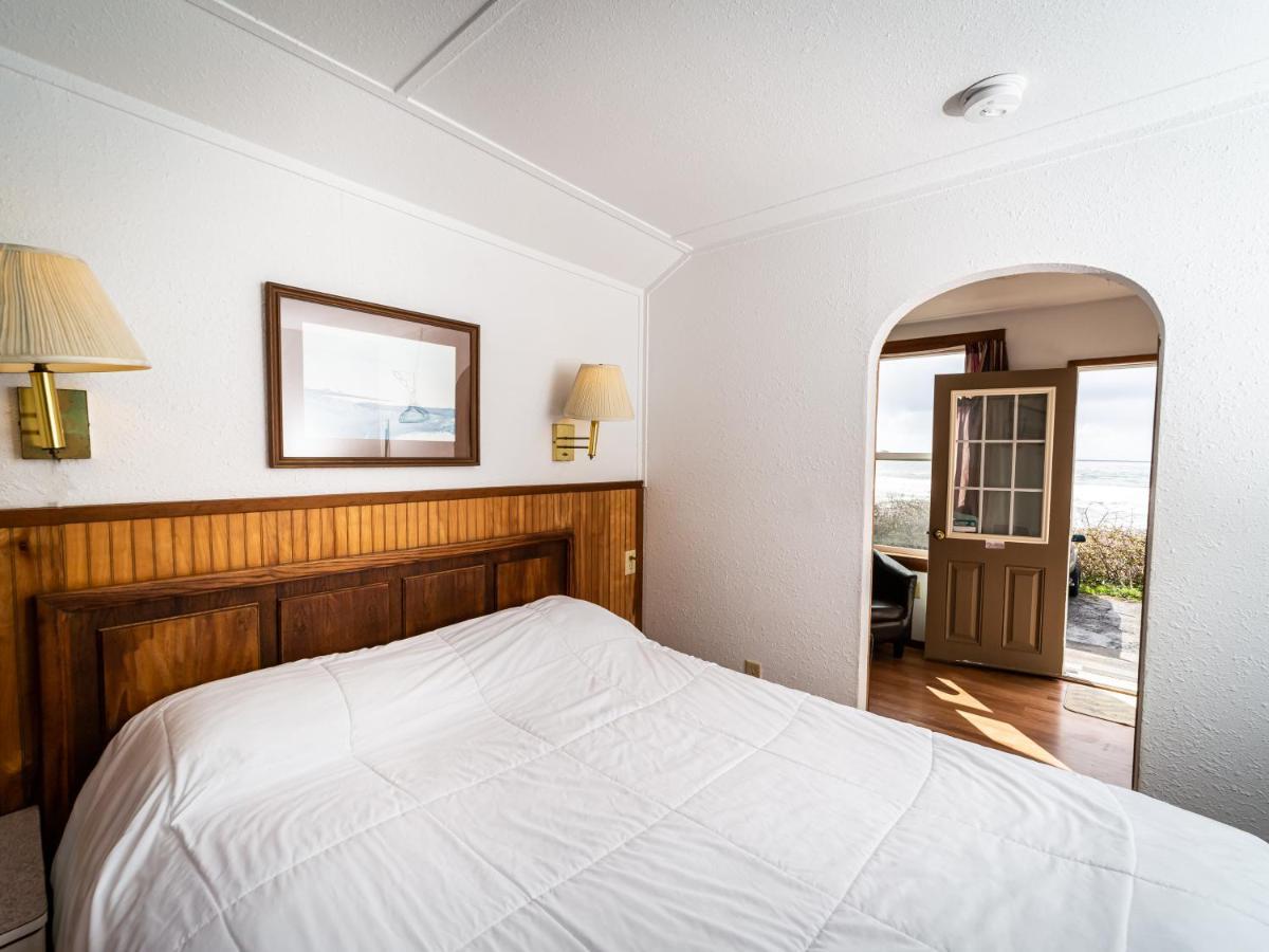 Oceanside Ocean Front Cabins エクステリア 写真